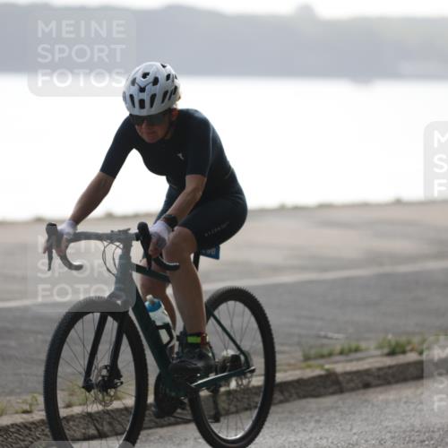 17.08.2025 - KN Förde Triathlon 2025 Yannick Fuchs http://msf.ph/oto/8613030 17.08.2025 10:08:31 Radfahren 190, 212, 199, 230 meine-sportfotos.de