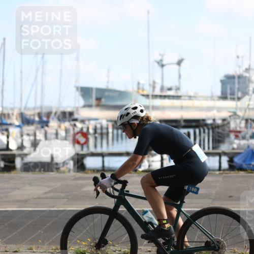 17.08.2025 - KN Förde Triathlon 2025 Yannick Fuchs http://msf.ph/oto/8613041 17.08.2025 10:08:33 Radfahren 190, 212, 199 meine-sportfotos.de