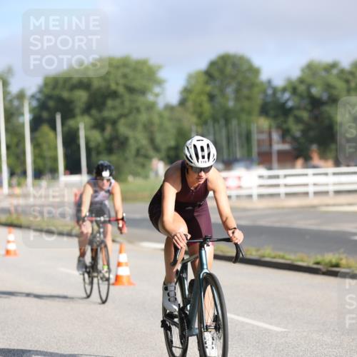 17.08.2025 - KN Förde Triathlon 2025 Yannick Fuchs http://msf.ph/oto/8613281 17.08.2025 09:19:05 Radfahren 108, 109, 113, 116, 110 meine-sportfotos.de