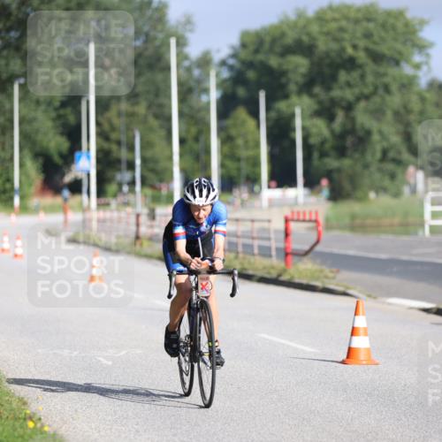 17.08.2025 - KN Förde Triathlon 2025 Yannick Fuchs http://msf.ph/oto/8613307 17.08.2025 09:19:10 Radfahren 108, 109, 110, 113, 116 meine-sportfotos.de