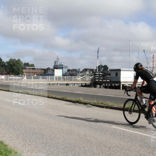 17.08.2025 - KN Förde Triathlon 2025 Yannick Fuchs http://msf.ph/oto/8613344 17.08.2025 09:41:38 Radfahren 126, 136, 198, 210, 216 meine-sportfotos.de