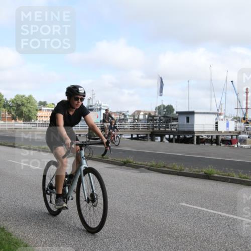 17.08.2025 - KN Förde Triathlon 2025 Yannick Fuchs http://msf.ph/oto/8614130 17.08.2025 09:55:51 Radfahren 243, 244 meine-sportfotos.de