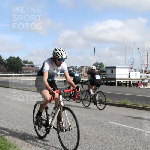 17.08.2025 - KN Förde Triathlon 2025 Yannick Fuchs http://msf.ph/oto/8614277 17.08.2025 10:00:07 Radfahren 118, 120, 173, 179, 189, 192, 240, 241, 248 meine-sportfotos.de