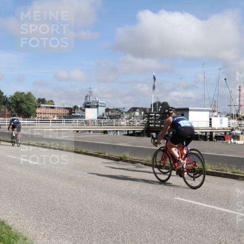 17.08.2025 - KN Förde Triathlon 2025 Yannick Fuchs http://msf.ph/oto/8614349 17.08.2025 10:04:15 Radfahren 111, 196, 211, 218, 224, 234 meine-sportfotos.de