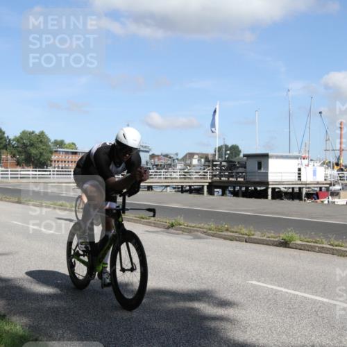 17.08.2025 - KN Förde Triathlon 2025 Yannick Fuchs http://msf.ph/oto/8614504 17.08.2025 11:03:10 Radfahren 263, 269, 273, 278, 280, 287 meine-sportfotos.de