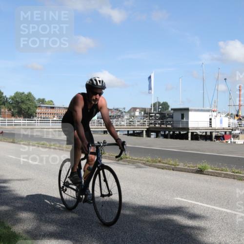 17.08.2025 - KN Förde Triathlon 2025 Yannick Fuchs http://msf.ph/oto/8614537 17.08.2025 11:06:52 Radfahren 282, 296, 306 meine-sportfotos.de