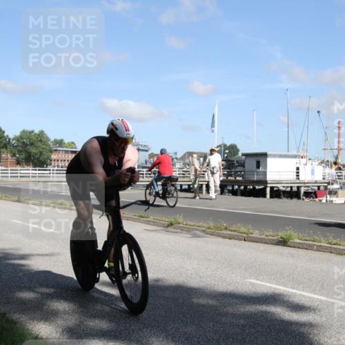 17.08.2025 - KN Förde Triathlon 2025 Yannick Fuchs http://msf.ph/oto/8614565 17.08.2025 11:08:50 Radfahren 294, 304, 320, 605, 615 meine-sportfotos.de