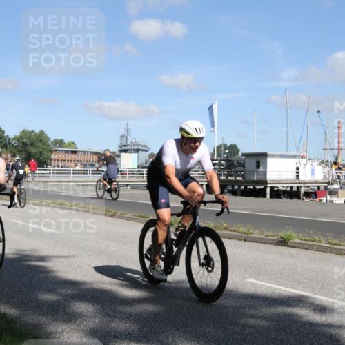 17.08.2025 - KN Förde Triathlon 2025 Yannick Fuchs http://msf.ph/oto/8614587 17.08.2025 11:10:06 Radfahren 274, 302, 318, 323, 324 meine-sportfotos.de