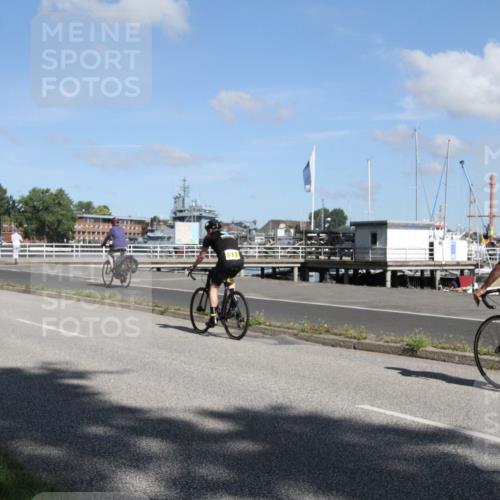 17.08.2025 - KN Förde Triathlon 2025 Yannick Fuchs http://msf.ph/oto/8614655 17.08.2025 11:12:30 Radfahren 326, 337, 356, 387, 616, 617 meine-sportfotos.de