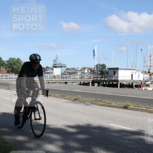 17.08.2025 - KN Förde Triathlon 2025 Yannick Fuchs http://msf.ph/oto/8614723 17.08.2025 11:14:37 Radfahren 263, 306, 337, 349, 389 meine-sportfotos.de