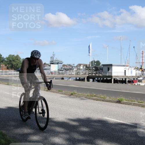 17.08.2025 - KN Förde Triathlon 2025 Yannick Fuchs http://msf.ph/oto/8614778 17.08.2025 11:16:19 Radfahren 266, 296, 303, 328, 335 meine-sportfotos.de