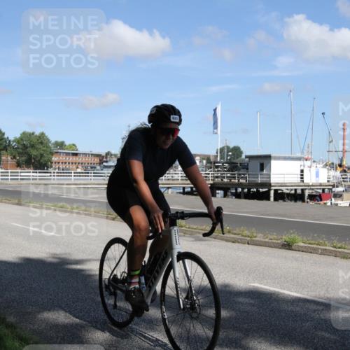 17.08.2025 - KN Förde Triathlon 2025 Yannick Fuchs http://msf.ph/oto/8614798 17.08.2025 11:17:23 Radfahren 282, 295, 309, 376, 382, 627 meine-sportfotos.de