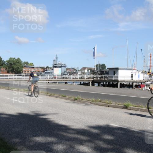 17.08.2025 - KN Förde Triathlon 2025 Yannick Fuchs http://msf.ph/oto/8615032 17.08.2025 11:20:21 Radfahren 321, 365, 375, 604, 607 meine-sportfotos.de
