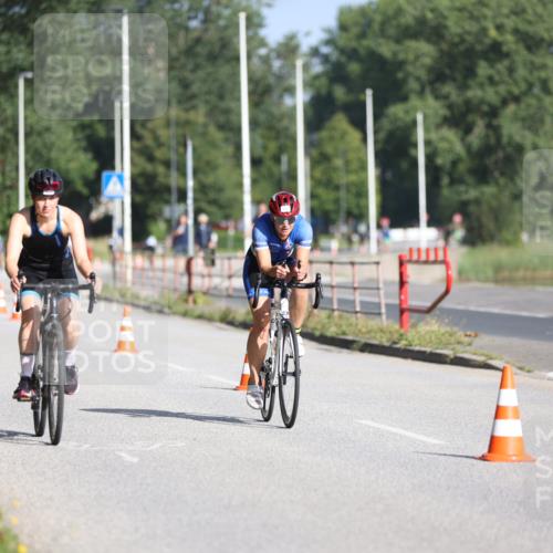 17.08.2025 - KN Förde Triathlon 2025 Yannick Fuchs http://msf.ph/oto/8615126 17.08.2025 09:29:26 Radfahren 109, 125, 170, 174, 228, 103, 113, 125 meine-sportfotos.de