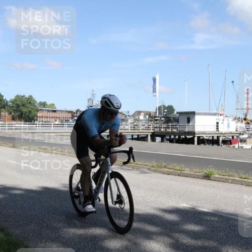 17.08.2025 - KN Förde Triathlon 2025 Yannick Fuchs http://msf.ph/oto/8615172 17.08.2025 11:21:24 Radfahren 270, 331, 343, 620, 639 meine-sportfotos.de
