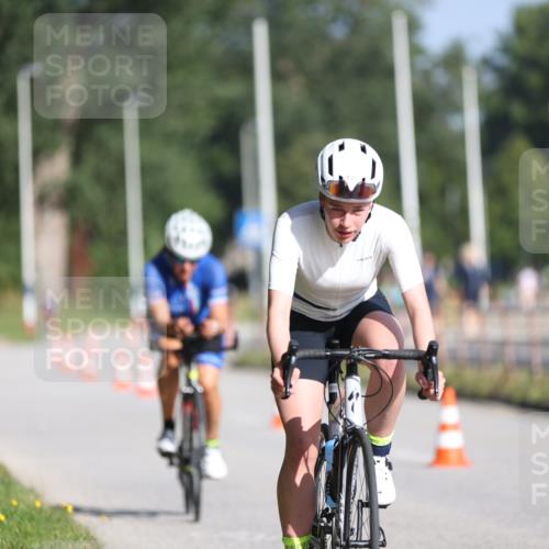 17.08.2025 - KN Förde Triathlon 2025 Yannick Fuchs http://msf.ph/oto/8615196 17.08.2025 09:29:42 Radfahren 108, 110, 136, 179, 211, 196, 205 meine-sportfotos.de