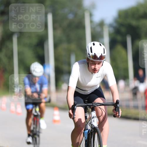 17.08.2025 - KN Förde Triathlon 2025 Yannick Fuchs http://msf.ph/oto/8615198 17.08.2025 09:29:42 Radfahren 108, 110, 136, 179, 211, 196, 205 meine-sportfotos.de