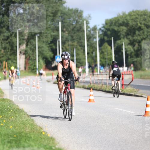 17.08.2025 - KN Förde Triathlon 2025 Yannick Fuchs http://msf.ph/oto/8615429 17.08.2025 09:30:57 Radfahren 102, 107, 111, 208, 212, 223, 117, 197 meine-sportfotos.de