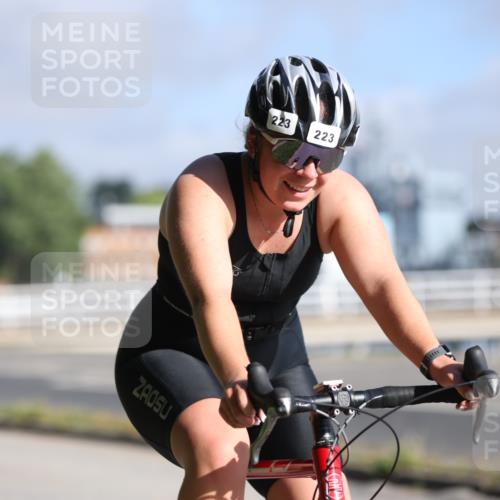 17.08.2025 - KN Förde Triathlon 2025 Yannick Fuchs http://msf.ph/oto/8615446 17.08.2025 09:30:59 Radfahren 102, 107, 111, 188, 200, 208, 212, 221, 223, 197 meine-sportfotos.de