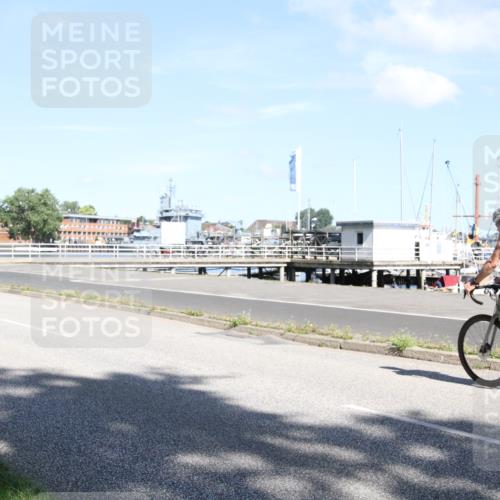 17.08.2025 - KN Förde Triathlon 2025 Yannick Fuchs http://msf.ph/oto/8615462 17.08.2025 11:24:50 Radfahren 303, 370, 621 meine-sportfotos.de