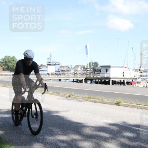 17.08.2025 - KN Förde Triathlon 2025 Yannick Fuchs http://msf.ph/oto/8615485 17.08.2025 11:25:10 Radfahren 284, 300, 308, 309, 356, 374, 606, 613, 638 meine-sportfotos.de