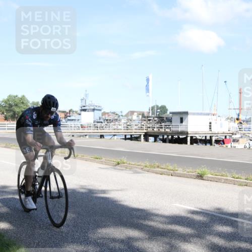 17.08.2025 - KN Förde Triathlon 2025 Yannick Fuchs http://msf.ph/oto/8615514 17.08.2025 11:25:26 Radfahren 261, 266, 285, 295, 330, 377, 384, 609 meine-sportfotos.de