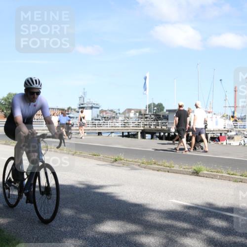 17.08.2025 - KN Förde Triathlon 2025 Yannick Fuchs http://msf.ph/oto/8615654 17.08.2025 11:26:35 Radfahren 297, 300, 303, 323, 328, 621 meine-sportfotos.de