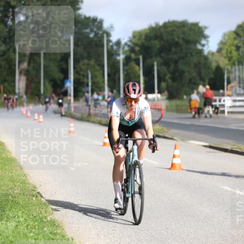 17.08.2025 - KN Förde Triathlon 2025 Yannick Fuchs http://msf.ph/oto/8615753 17.08.2025 09:32:39 Radfahren 130, 138, 221, 242, 243, 130, 162 meine-sportfotos.de