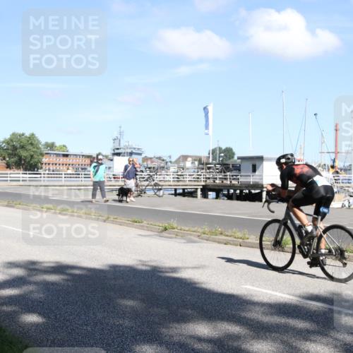 17.08.2025 - KN Förde Triathlon 2025 Yannick Fuchs http://msf.ph/oto/8615815 17.08.2025 11:29:06 Radfahren 335, 358 meine-sportfotos.de