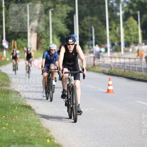 17.08.2025 - KN Förde Triathlon 2025 Yannick Fuchs http://msf.ph/oto/8615825 17.08.2025 09:32:52 Radfahren 102, 104, 111, 122, 126, 133, 152, 197, 198, 208, 212, 216, 218, 111, 126, 152, 221 meine-sportfotos.de