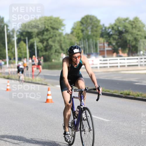 17.08.2025 - KN Förde Triathlon 2025 Yannick Fuchs http://msf.ph/oto/8615857 17.08.2025 09:32:57 Radfahren 102, 104, 122, 133, 198, 218, 111, 126, 133, 152, 197, 198, 208, 212, 216 meine-sportfotos.de