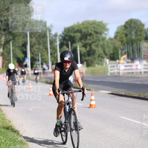 17.08.2025 - KN Förde Triathlon 2025 Yannick Fuchs http://msf.ph/oto/8615955 17.08.2025 09:33:20 Radfahren 118, 128, 190, 200, 230, 235, 127, 146, 151, 215 meine-sportfotos.de