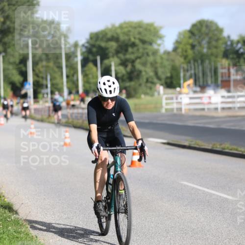 17.08.2025 - KN Förde Triathlon 2025 Yannick Fuchs http://msf.ph/oto/8615967 17.08.2025 09:33:22 Radfahren 118, 120, 128, 190, 200, 235, 151, 230, 235 meine-sportfotos.de