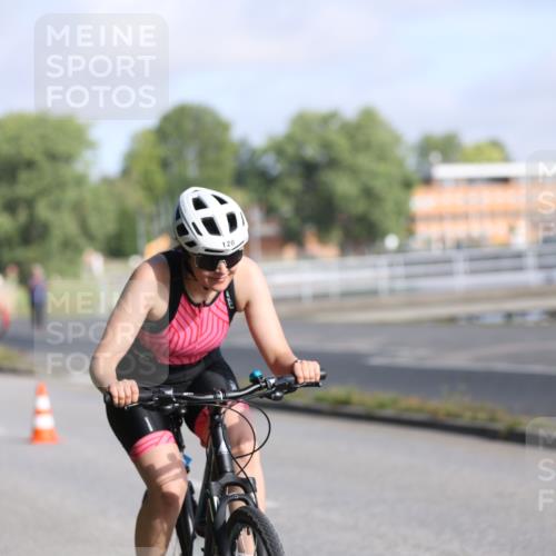 17.08.2025 - KN Förde Triathlon 2025 Yannick Fuchs http://msf.ph/oto/8615989 17.08.2025 09:33:32 Radfahren 120, 231, 234, 237 meine-sportfotos.de