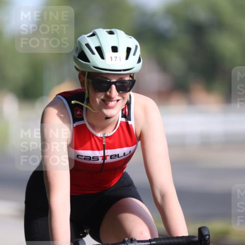 17.08.2025 - KN Förde Triathlon 2025 Yannick Fuchs http://msf.ph/oto/8616060 17.08.2025 09:33:52 Radfahren 135, 142, 171, 249, 135 meine-sportfotos.de