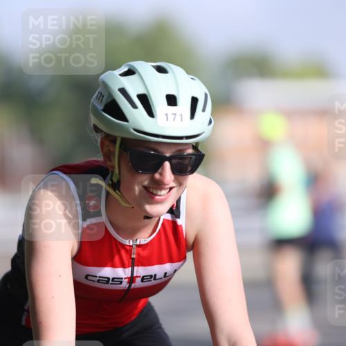 17.08.2025 - KN Förde Triathlon 2025 Yannick Fuchs http://msf.ph/oto/8616061 17.08.2025 09:33:52 Radfahren 135, 142, 171, 249, 135 meine-sportfotos.de