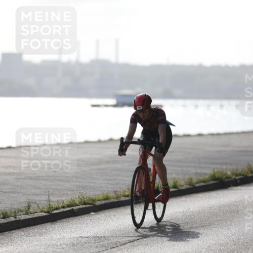 17.08.2025 - KN Förde Triathlon 2025 Yannick Fuchs http://msf.ph/oto/8616068 17.08.2025 09:34:02 Radfahren 143, 147 meine-sportfotos.de