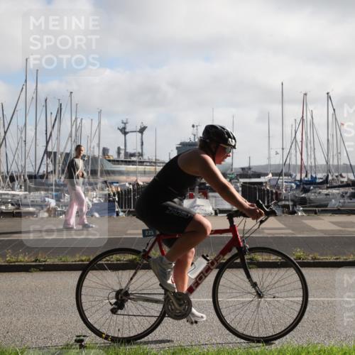 17.08.2025 - KN Förde Triathlon 2025 Yannick Fuchs http://msf.ph/oto/8616096 17.08.2025 09:30:58 Radfahren 111, 197, 208, 212, 223 meine-sportfotos.de