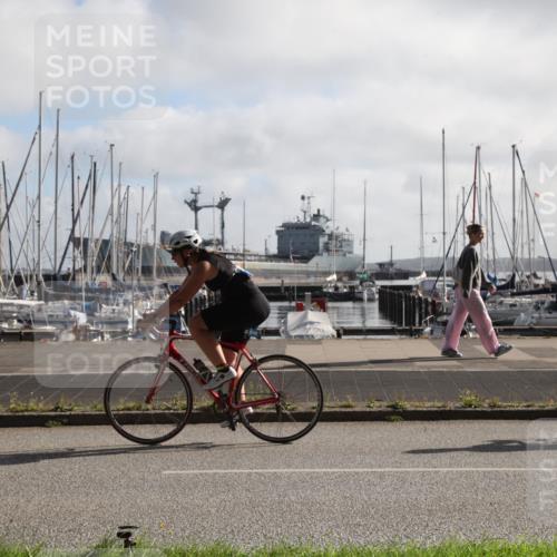 17.08.2025 - KN Förde Triathlon 2025 Yannick Fuchs http://msf.ph/oto/8616101 17.08.2025 09:31:01 Radfahren 107, 111, 208, 212, 223 meine-sportfotos.de