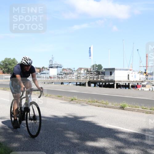 17.08.2025 - KN Förde Triathlon 2025 Yannick Fuchs http://msf.ph/oto/8616121 17.08.2025 11:32:50 Radfahren 263, 334, 360, 365, 607 meine-sportfotos.de