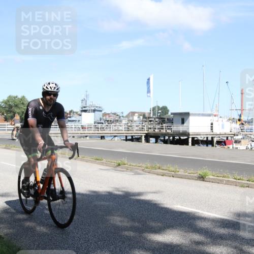 17.08.2025 - KN Förde Triathlon 2025 Yannick Fuchs http://msf.ph/oto/8616132 17.08.2025 11:32:59 Radfahren 302, 325, 348, 360, 607 meine-sportfotos.de