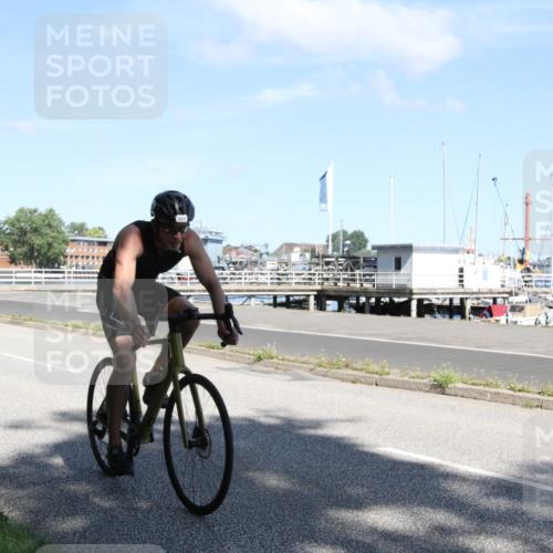 17.08.2025 - KN Förde Triathlon 2025 Yannick Fuchs http://msf.ph/oto/8616157 17.08.2025 11:33:23 Radfahren 273, 296, 327, 601 meine-sportfotos.de