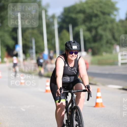 17.08.2025 - KN Förde Triathlon 2025 Yannick Fuchs http://msf.ph/oto/8616344 17.08.2025 09:35:19 Radfahren 118, 164, 194, 101, 144 meine-sportfotos.de