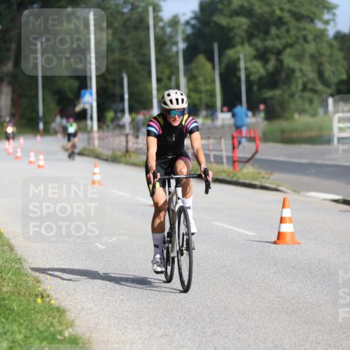 17.08.2025 - KN Förde Triathlon 2025 Yannick Fuchs http://msf.ph/oto/8616595 17.08.2025 09:36:38 Radfahren 141, 166 meine-sportfotos.de