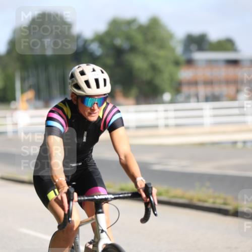 17.08.2025 - KN Förde Triathlon 2025 Yannick Fuchs http://msf.ph/oto/8616599 17.08.2025 09:36:38 Radfahren 141, 166 meine-sportfotos.de
