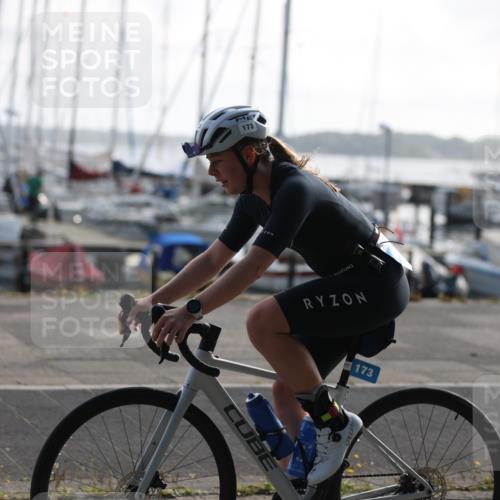 17.08.2025 - KN Förde Triathlon 2025 Yannick Fuchs http://msf.ph/oto/8616675 17.08.2025 09:37:04 Radfahren 115, 137, 173, 185, 187, 144, 204 meine-sportfotos.de
