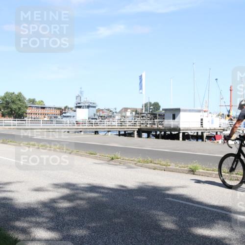 17.08.2025 - KN Förde Triathlon 2025 Yannick Fuchs http://msf.ph/oto/8616728 17.08.2025 11:39:31 Radfahren 320, 332, 377, 628 meine-sportfotos.de