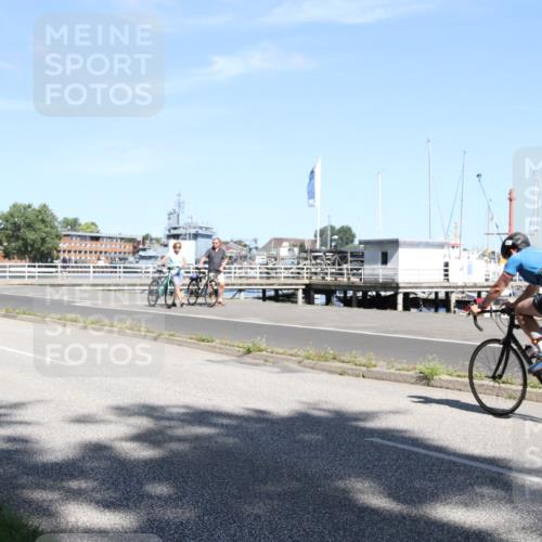 17.08.2025 - KN Förde Triathlon 2025 Yannick Fuchs http://msf.ph/oto/8616761 17.08.2025 11:40:12 Radfahren 299, 337, 603, 611, 631 meine-sportfotos.de