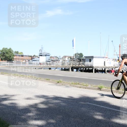 17.08.2025 - KN Förde Triathlon 2025 Yannick Fuchs http://msf.ph/oto/8616875 17.08.2025 11:42:17 Radfahren 302, 321, 327, 341, 355, 364, 605, 632 meine-sportfotos.de