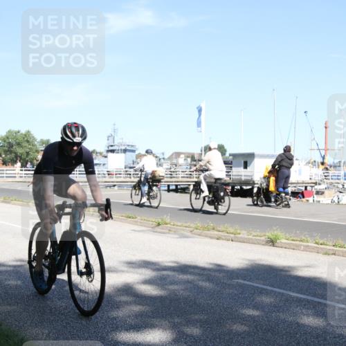 17.08.2025 - KN Förde Triathlon 2025 Yannick Fuchs http://msf.ph/oto/8617144 17.08.2025 11:46:21 Radfahren 330, 356 meine-sportfotos.de